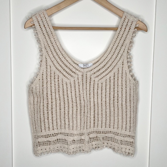 Suzy Shier Tops - Crocheted Lacy Fringed Cotton Cropped Tank Top in Cream